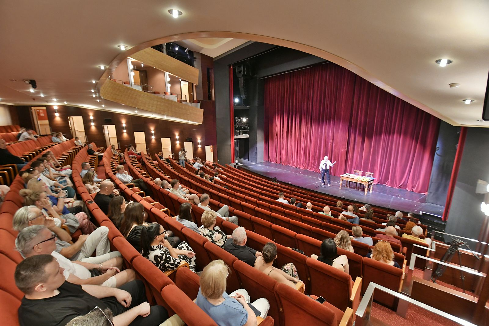 Kis Diána Magdolna az Évad színésze, Ladányi Júlia és Egyed Attila kapta a Vörösmarty-gyűrűt